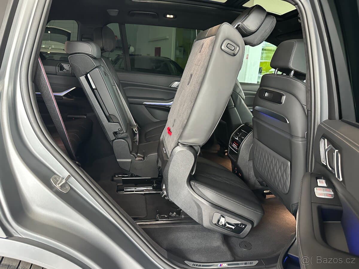 2024 BMW X7 - 13