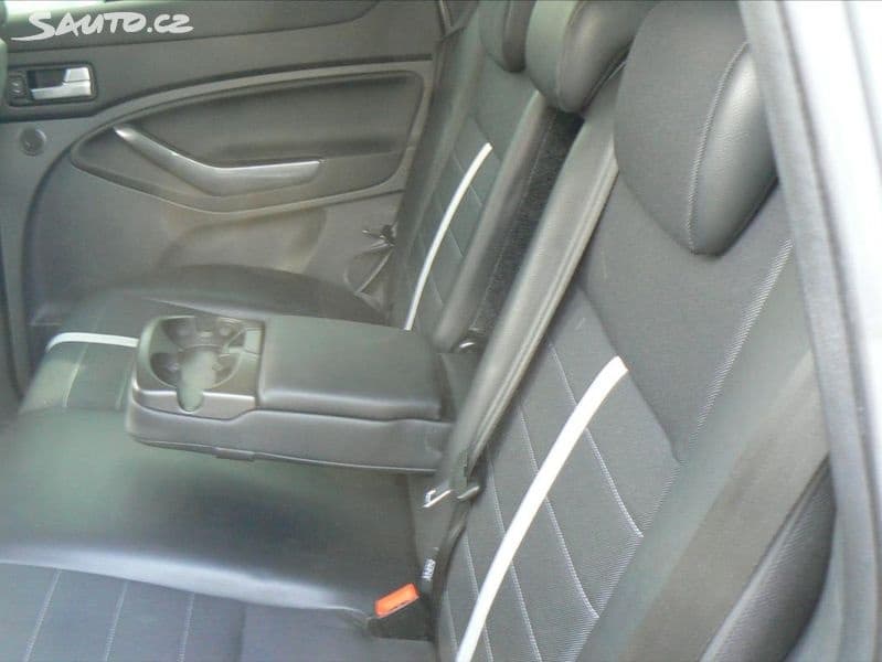 2009 Ford KUGA - 13