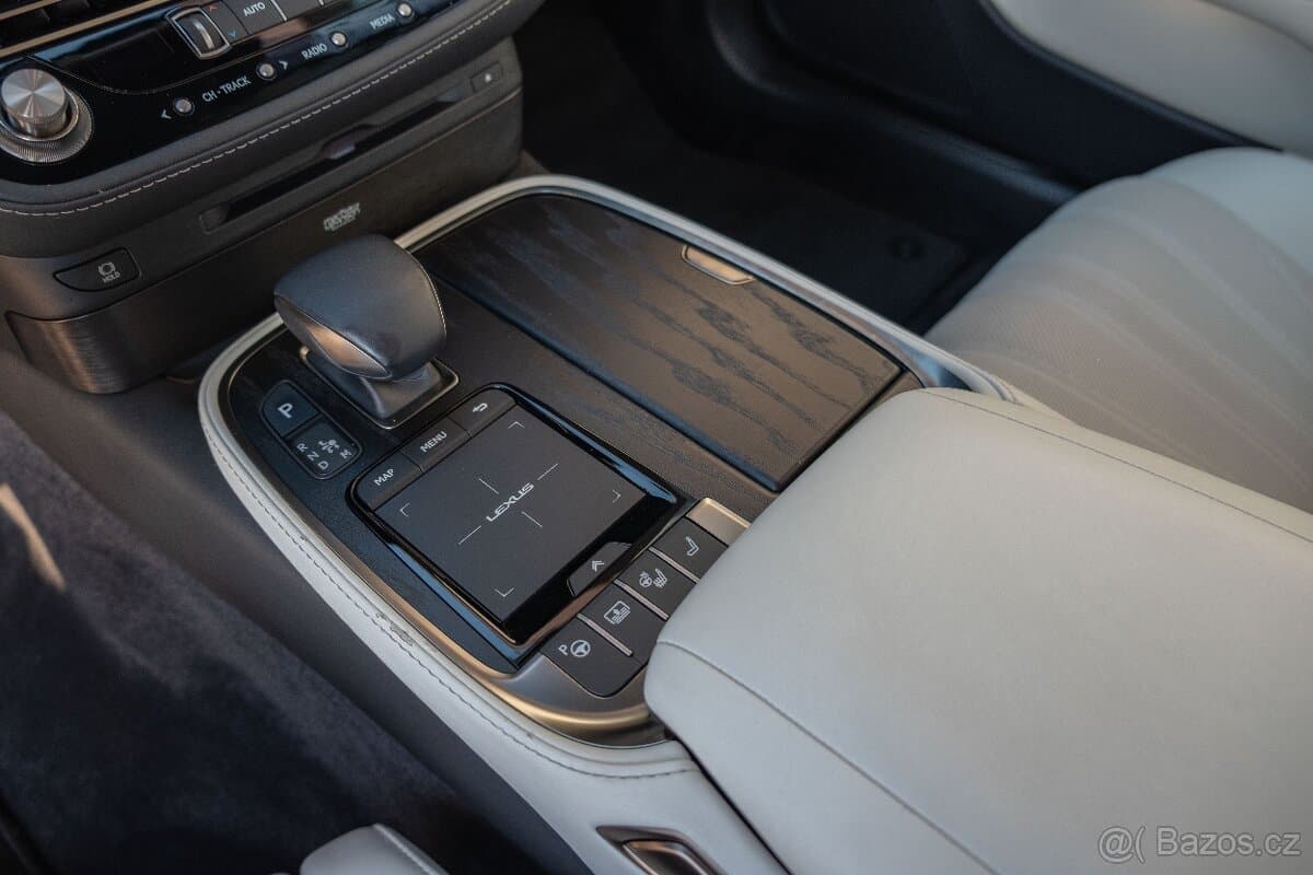 2022 Lexus LS - 13