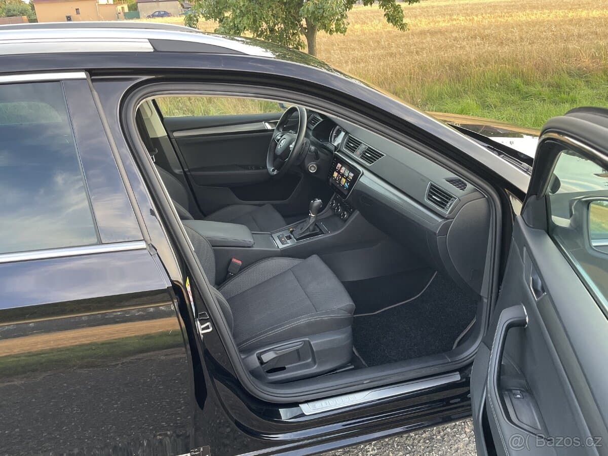 2020 Škoda SUPERB - 13