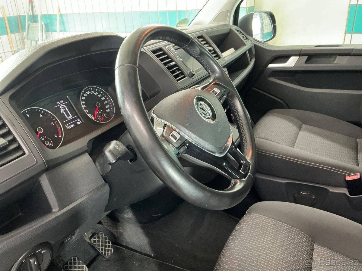 2017 Volkswagen MULTIVAN - 13