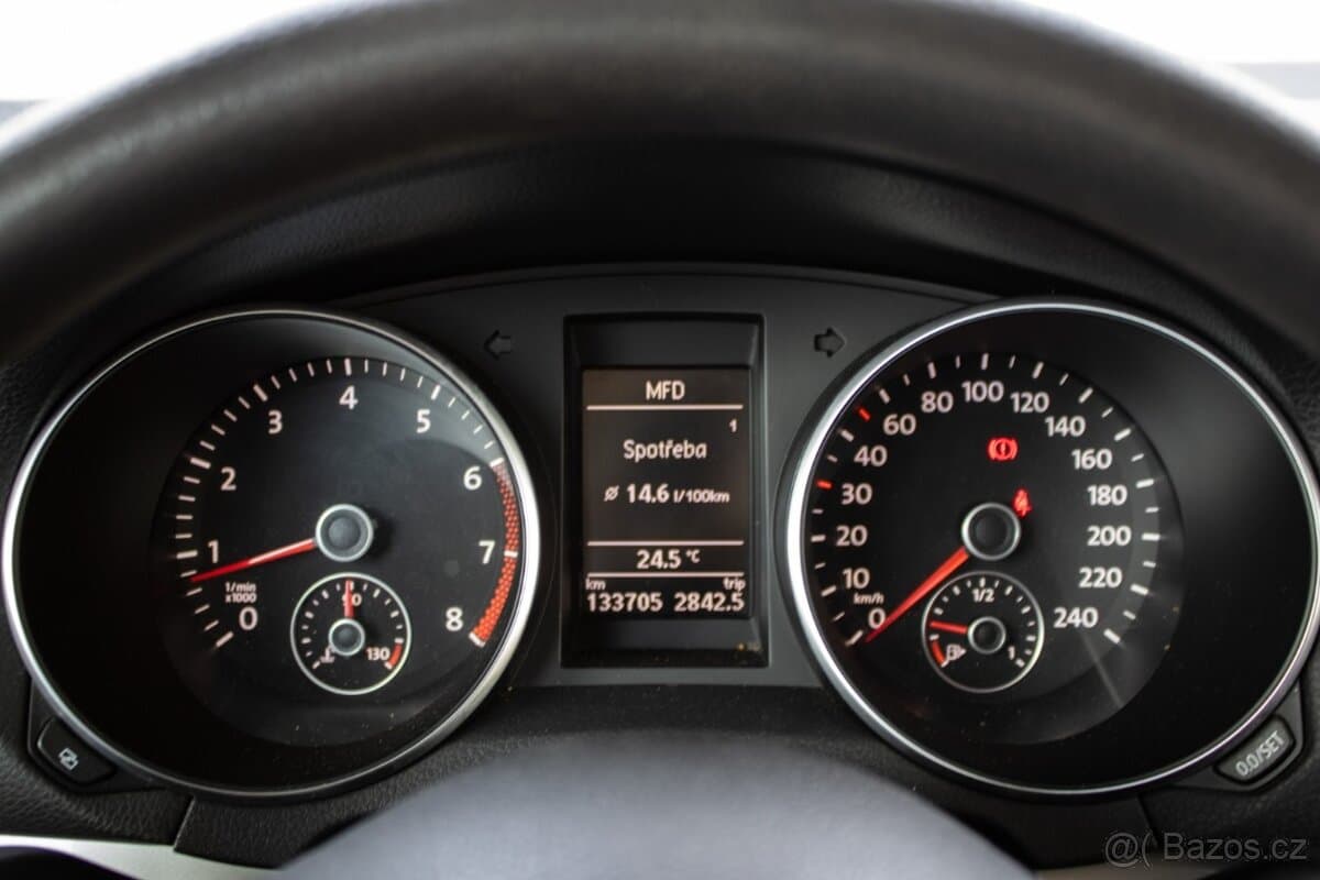 2010 Volkswagen GOLF - 13