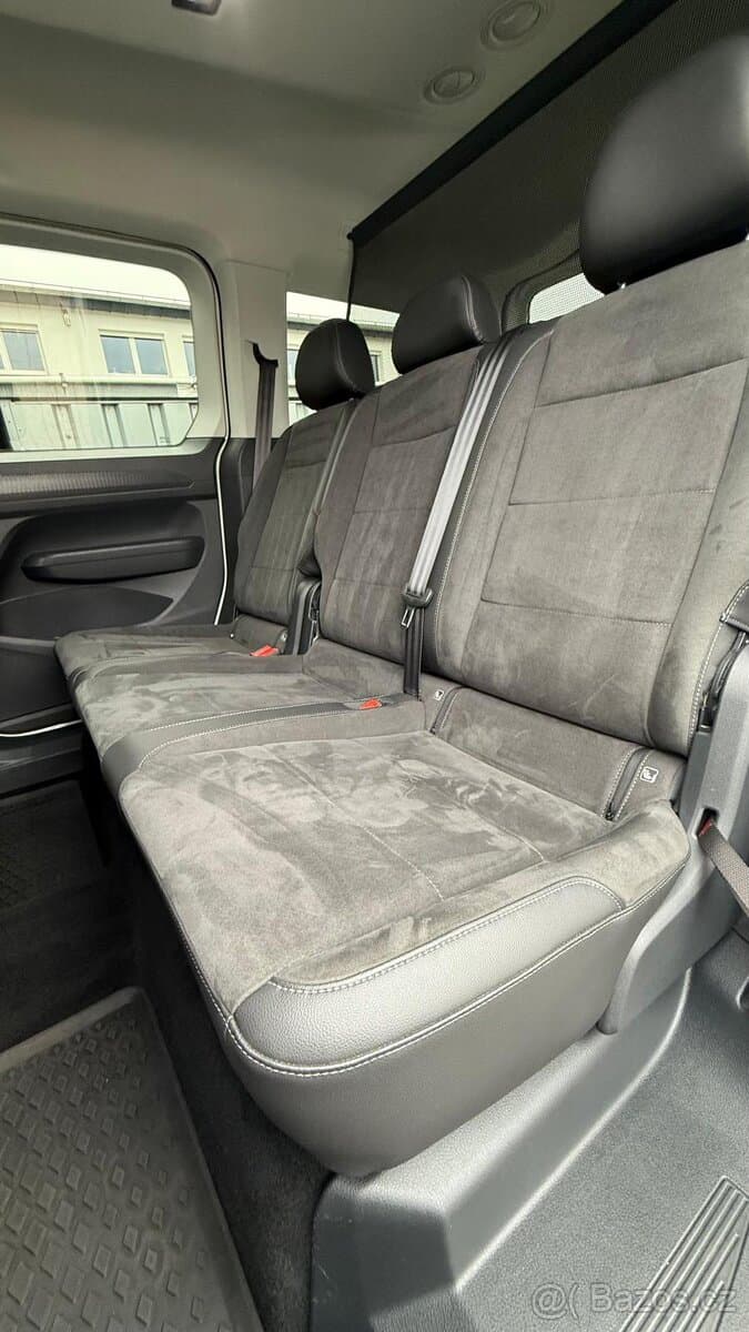 2021 Volkswagen CADDY - 13