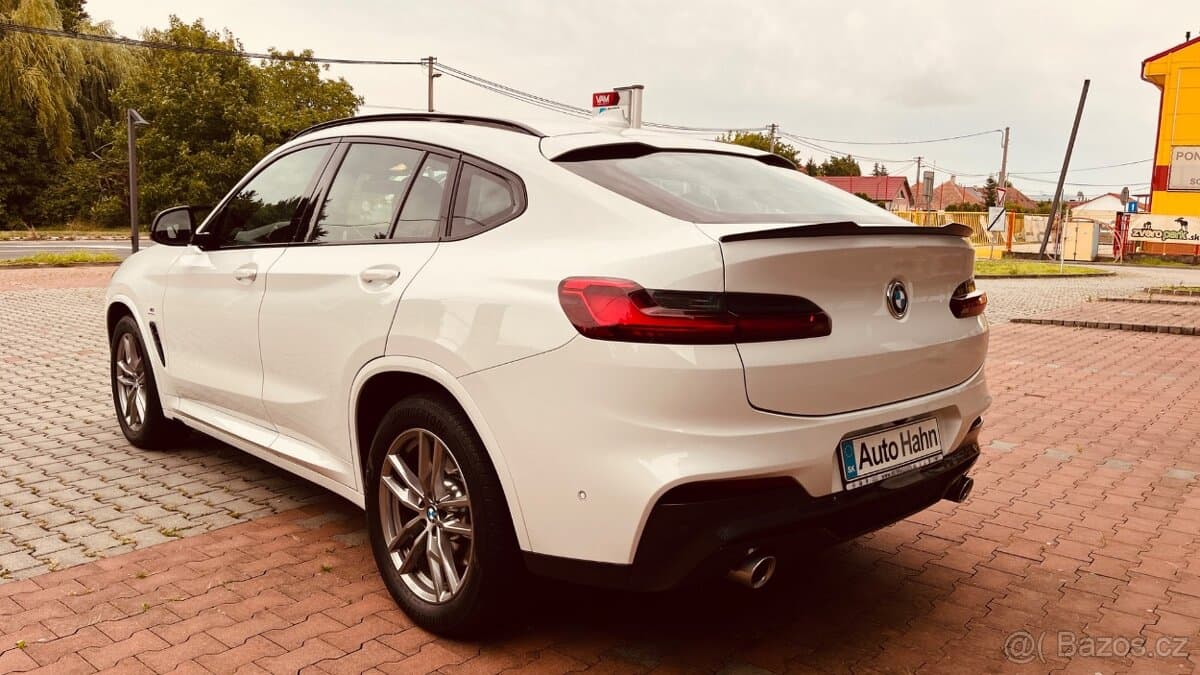 2020 BMW X4 - 13
