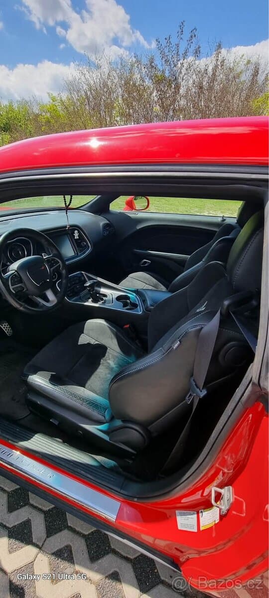 2016 Dodge CHALLENGER - 13