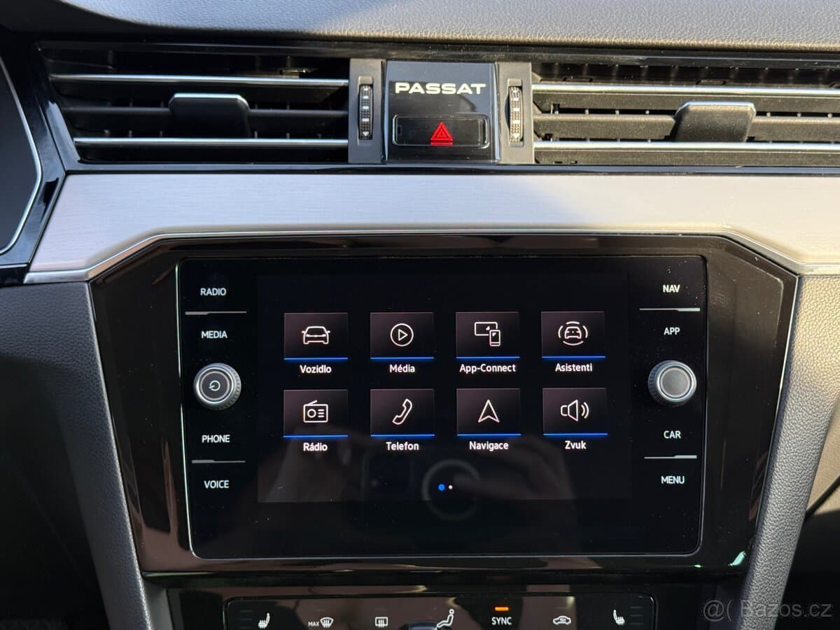 2021 Volkswagen PASSAT - 13