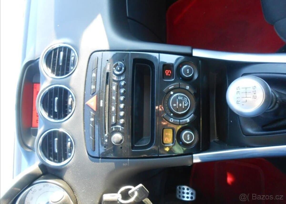 2009 Peugeot 308 - 13