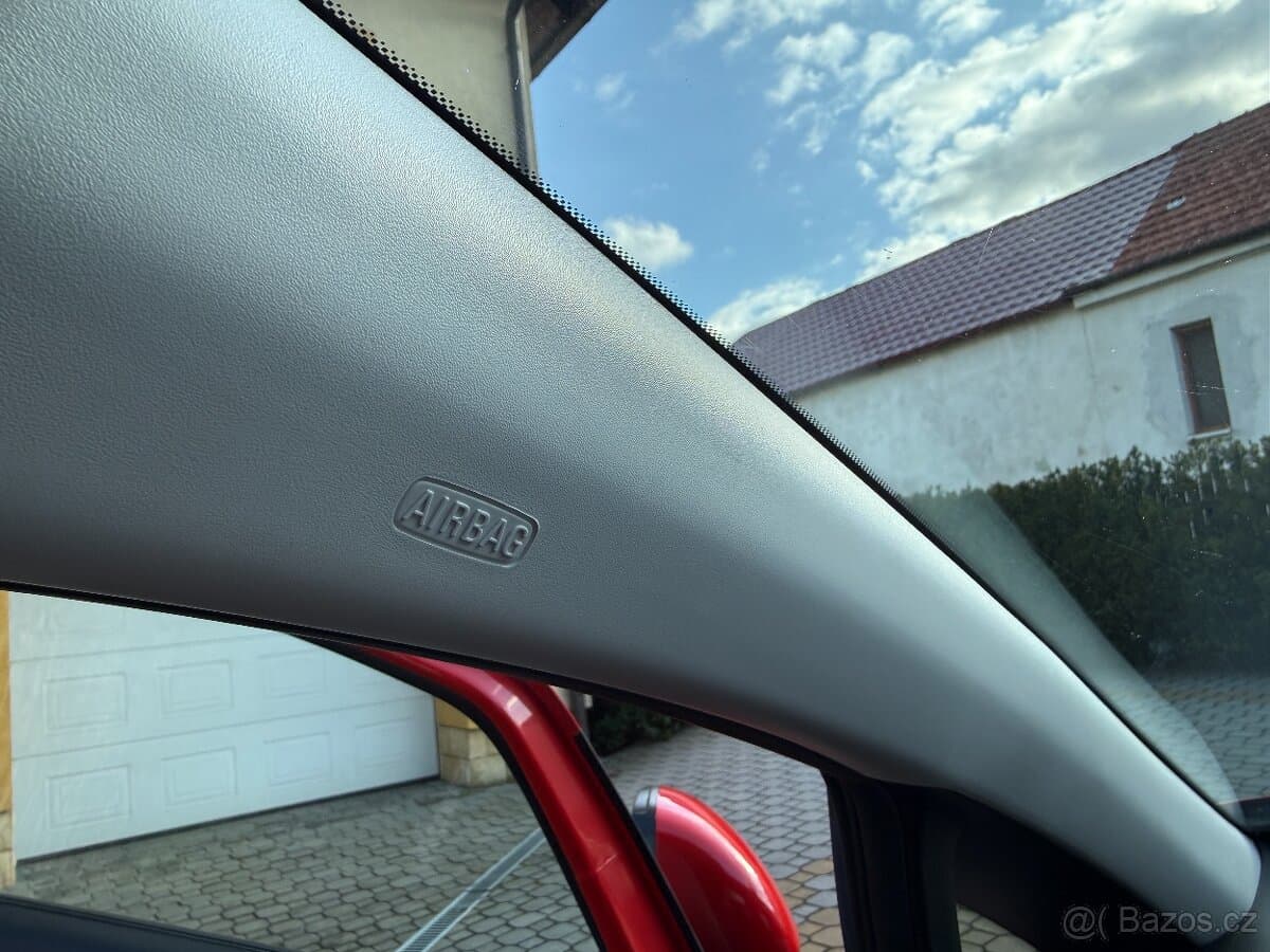 2016 Opel CORSA - 13