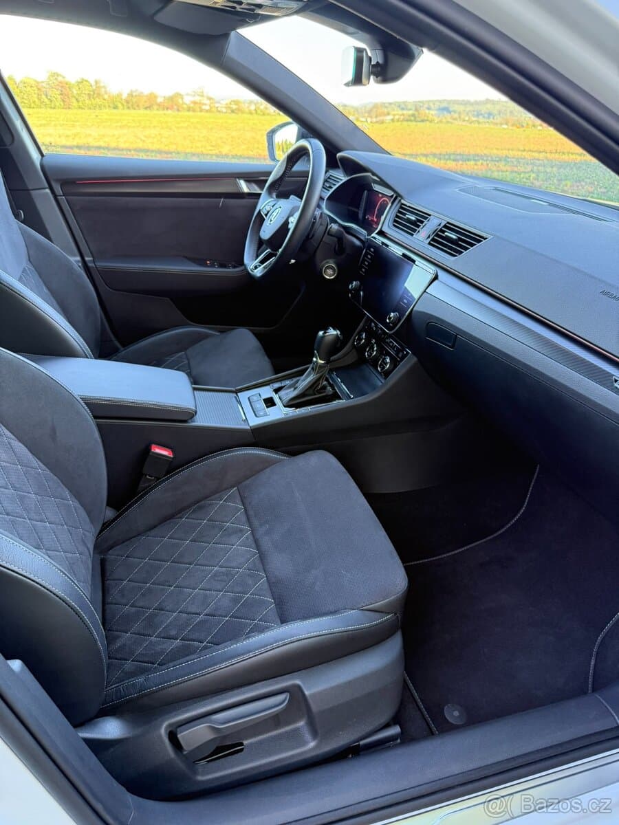 2023 Škoda SUPERB - 13