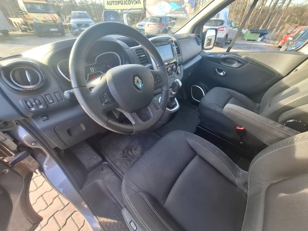 2020 Renault TRAFIC - 13