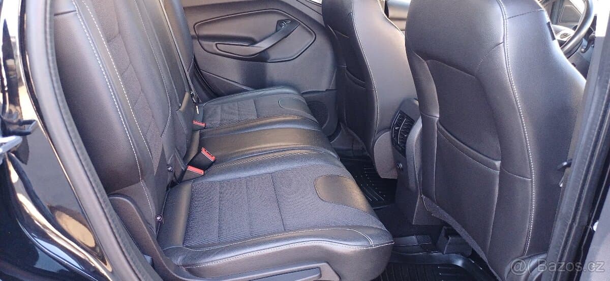 2015 Ford KUGA - 13
