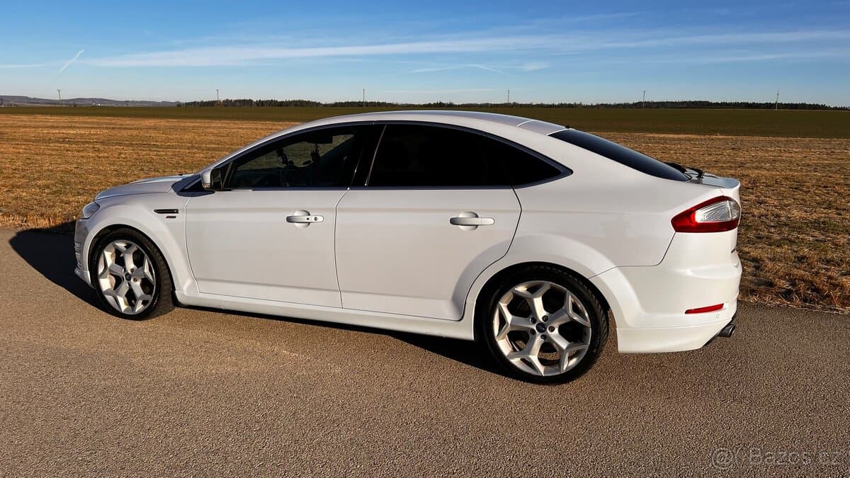 2011 Ford MONDEO - 13