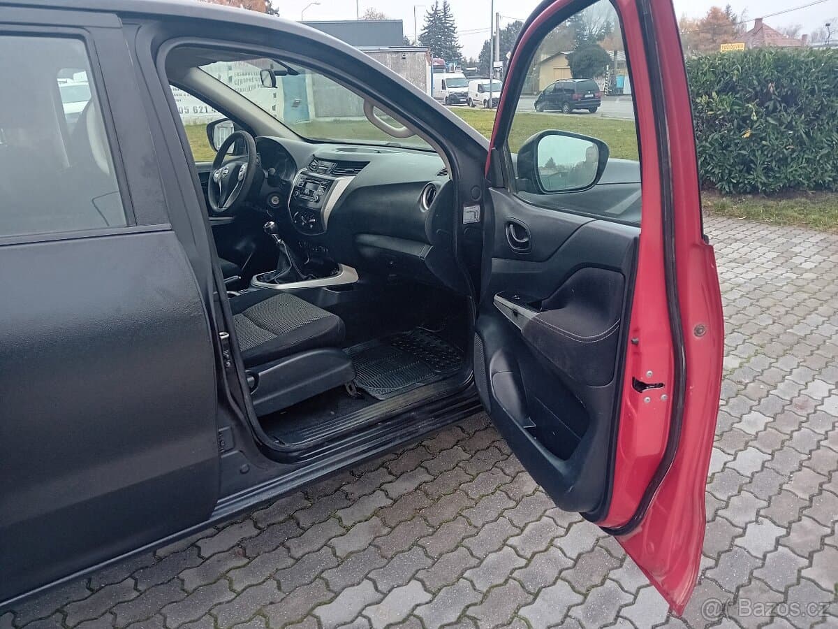 2017 Nissan NAVARA - 13