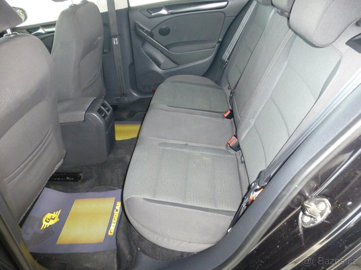 2011 Volkswagen GOLF - 13