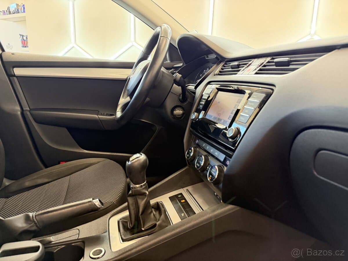 2015 Škoda OCTAVIA - 13