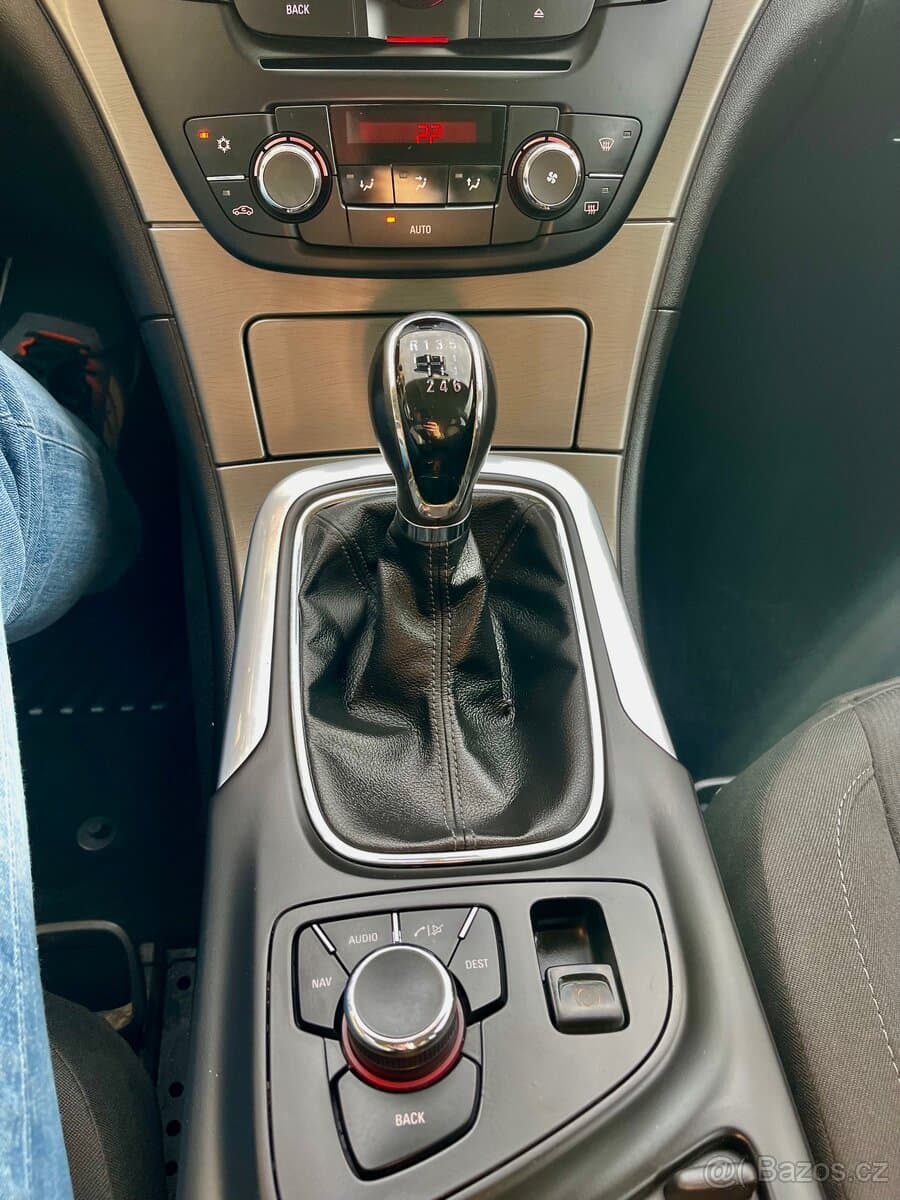 2009 Opel INSIGNIA - 13