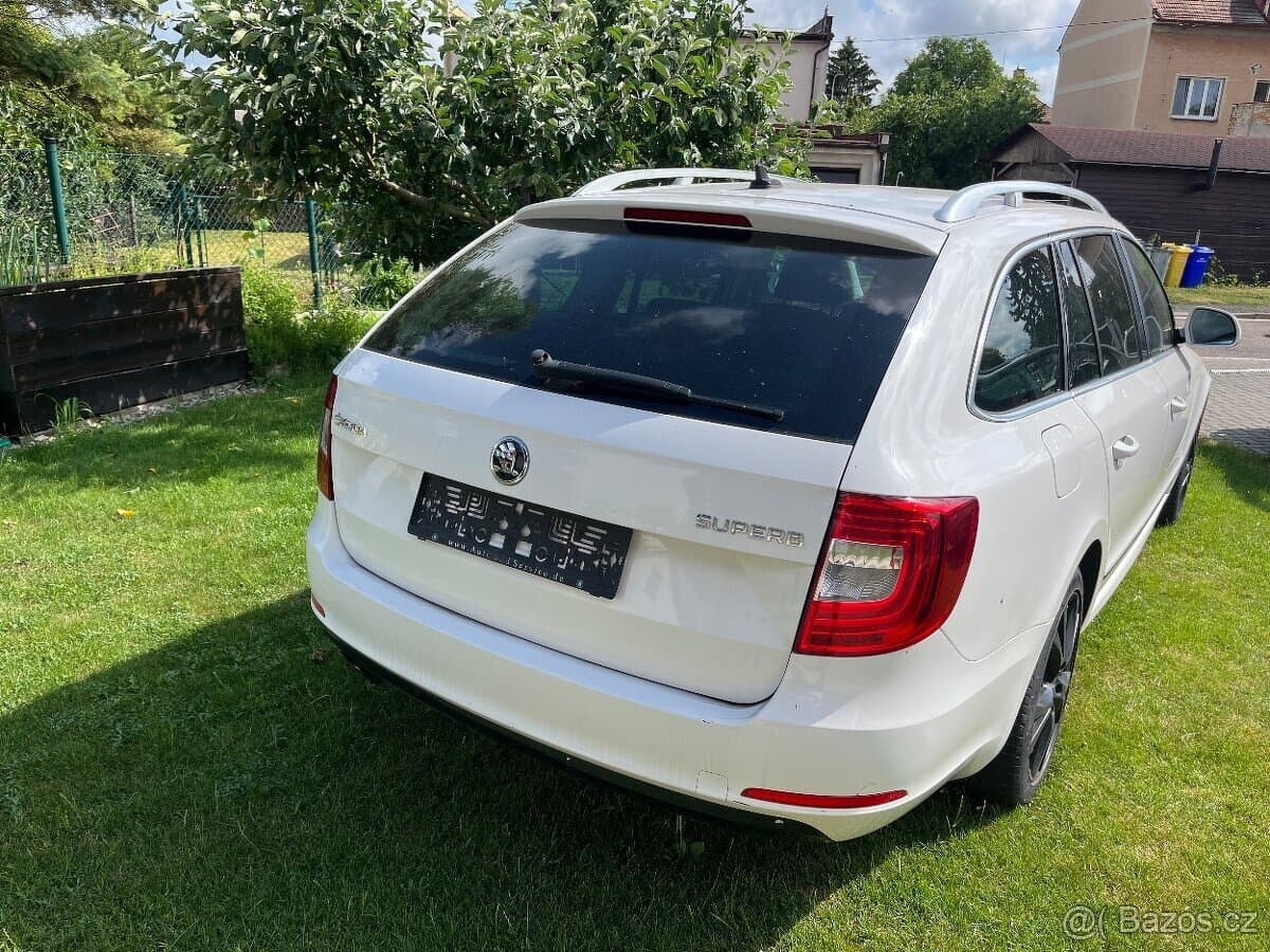 2014 Škoda SUPERB - 13