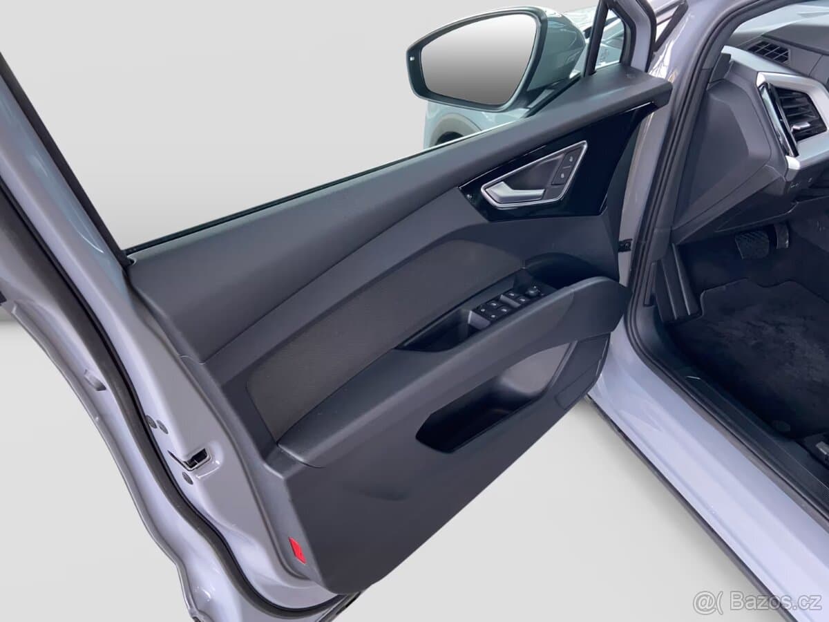 2023 Audi Q4 - 13