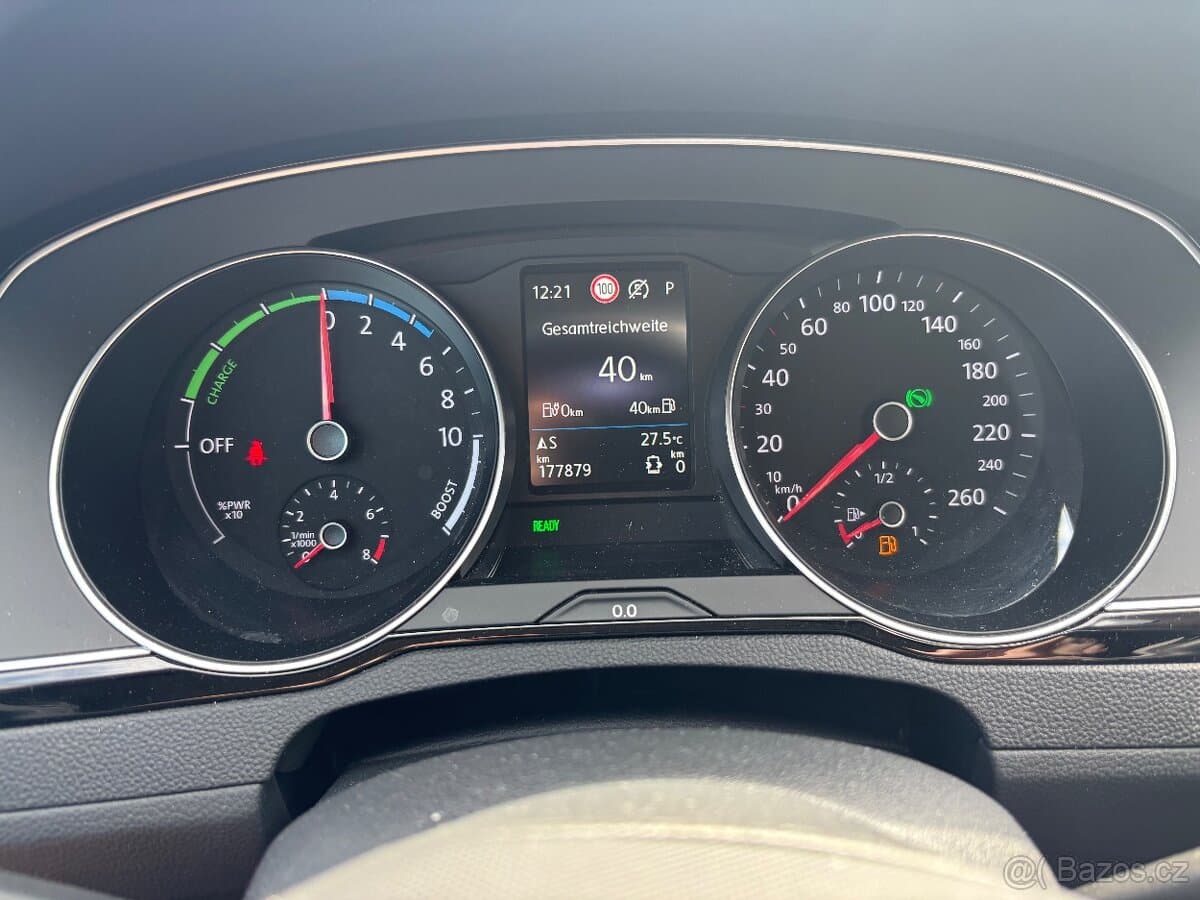 2021 Volkswagen PASSAT - 13