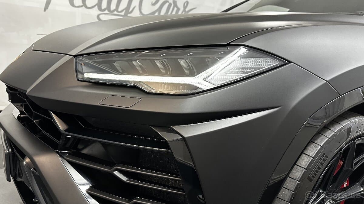 2020 Lamborghini URUS - 13