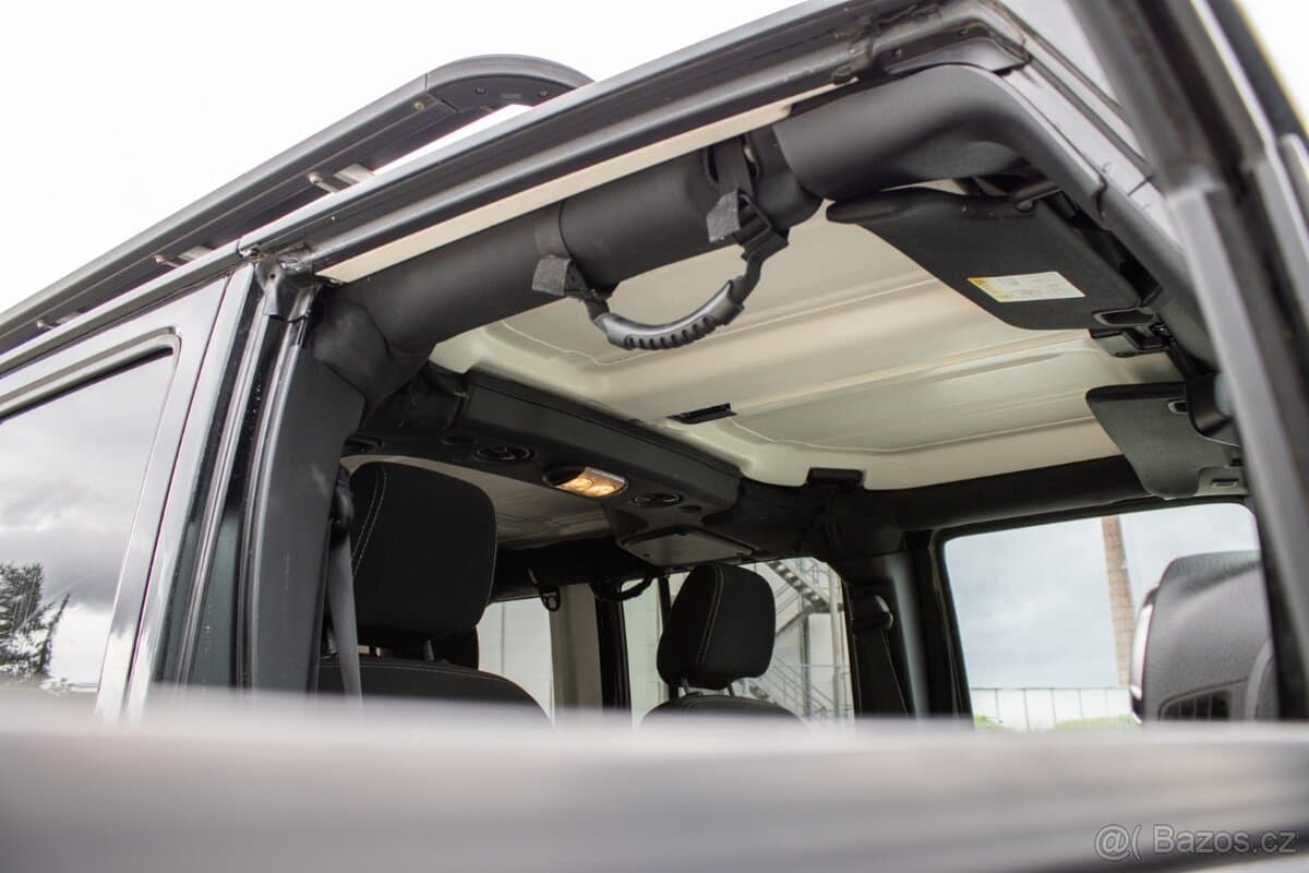 2016 Jeep WRANGLER - 13