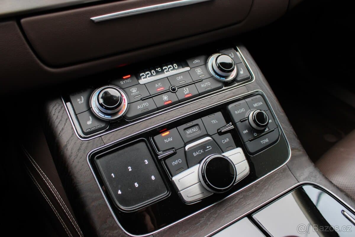 2013 Audi A8 - 13