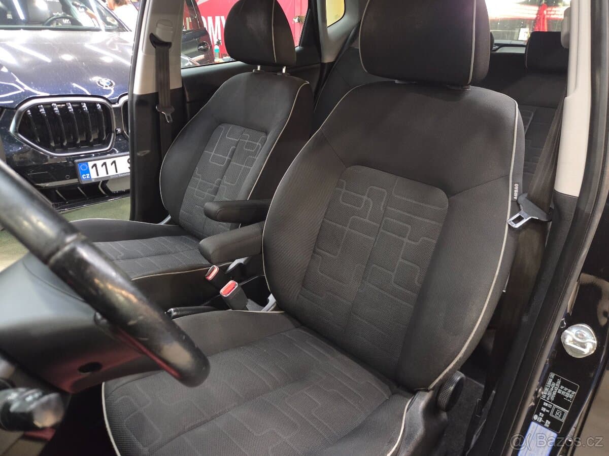 2013 Kia VENGA - 13