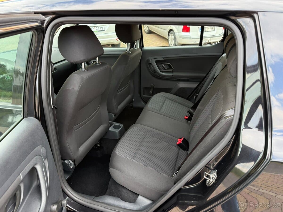 2010 Škoda FABIA - 13