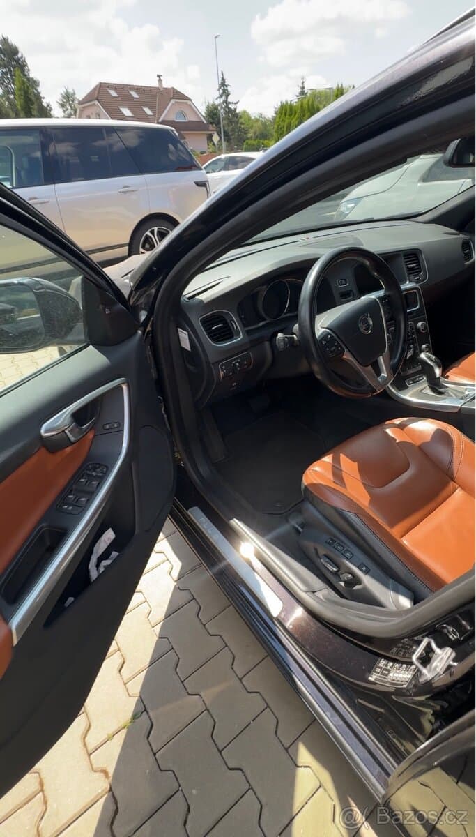 2013 Volvo V60 - 13