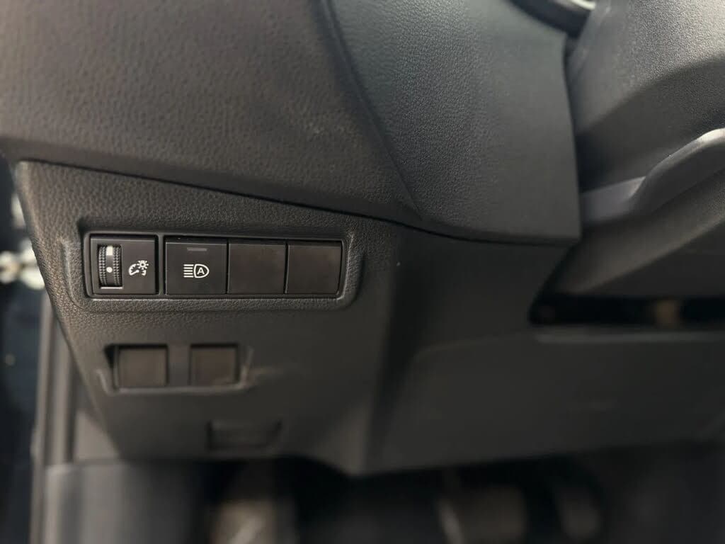 2023 Toyota COROLLA - 13