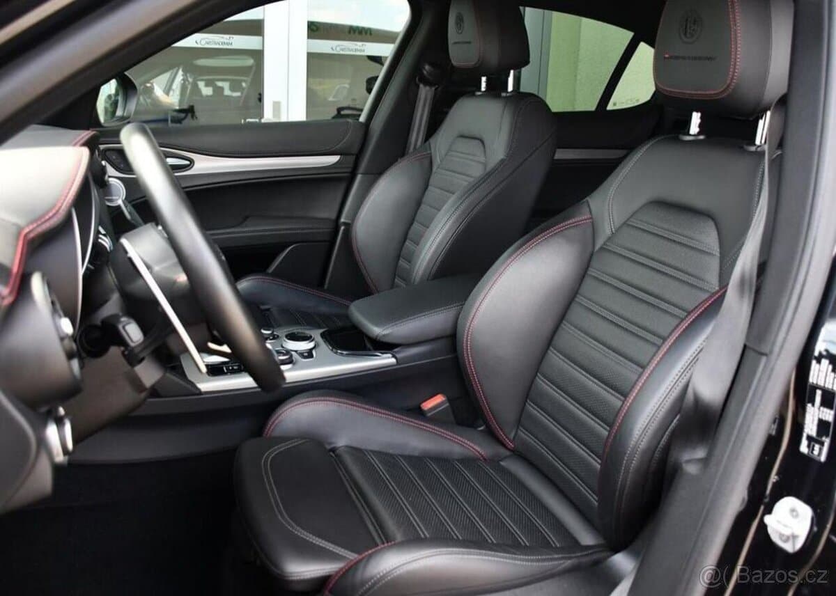 2023 Alfa Romeo STELVIO - 13