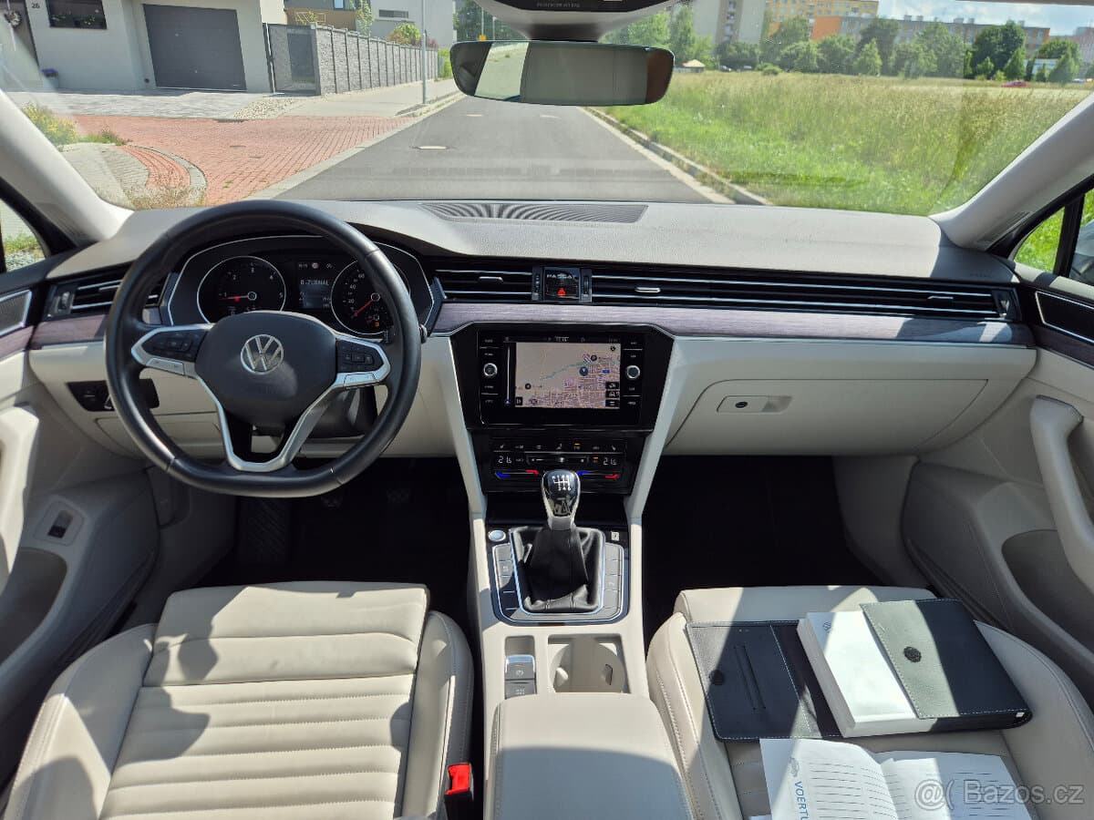 2021 Volkswagen PASSAT - 13