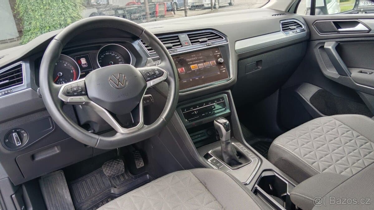 2023 Volkswagen TIGUAN - 13