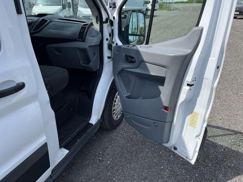 2015 Ford TRANSIT - 13