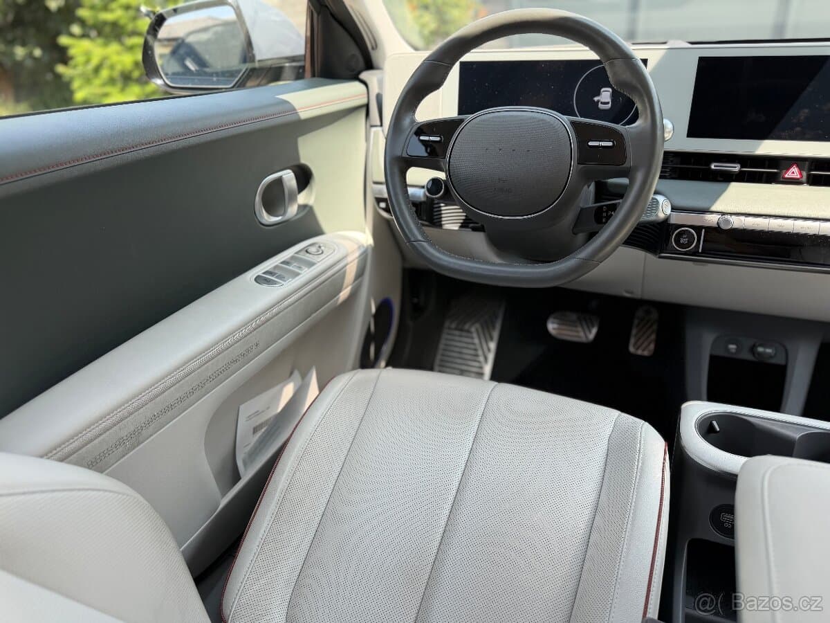 2023 Hyundai IONIQ 5 - 13