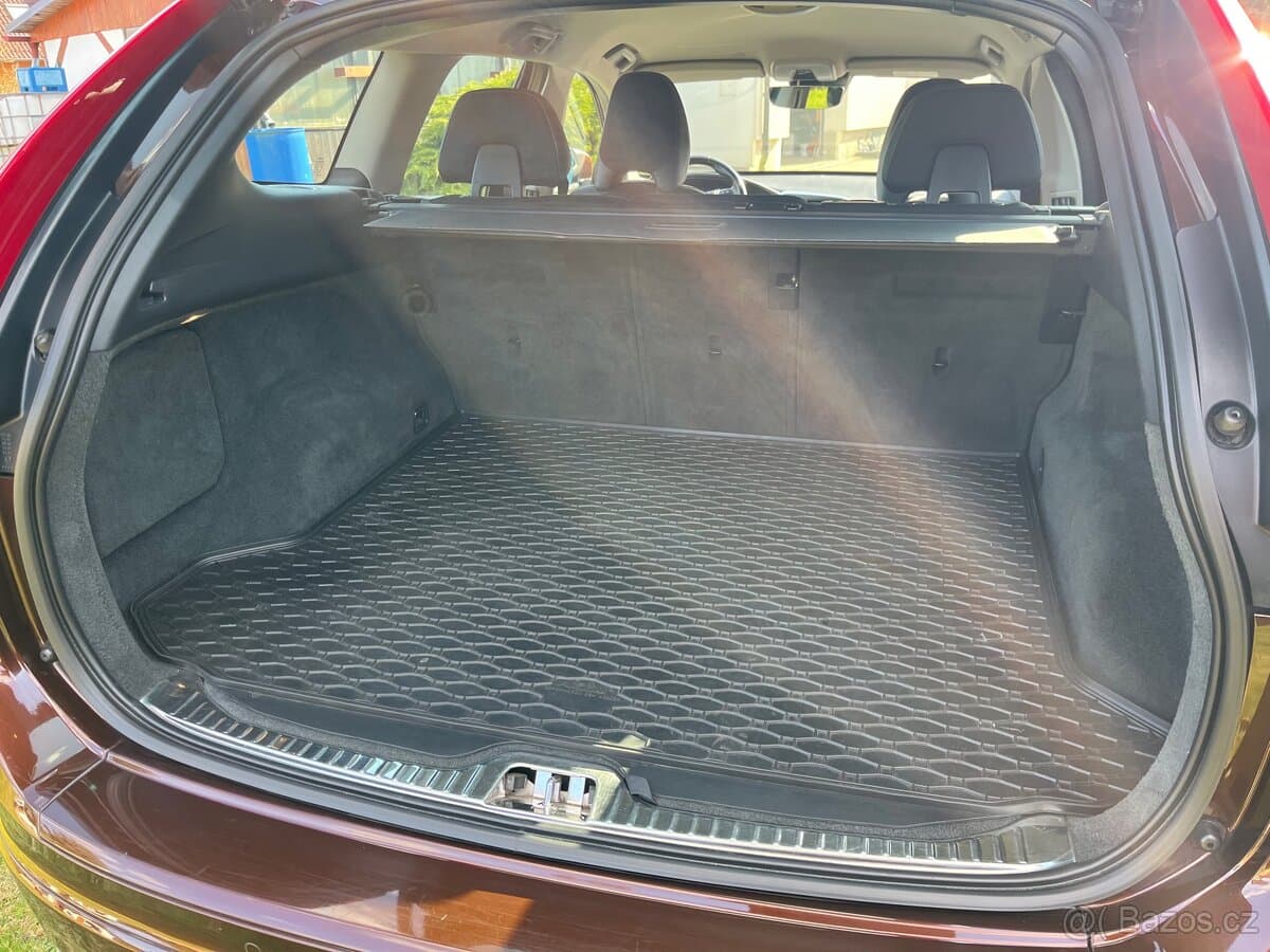 2015 Volvo XC60 - 13