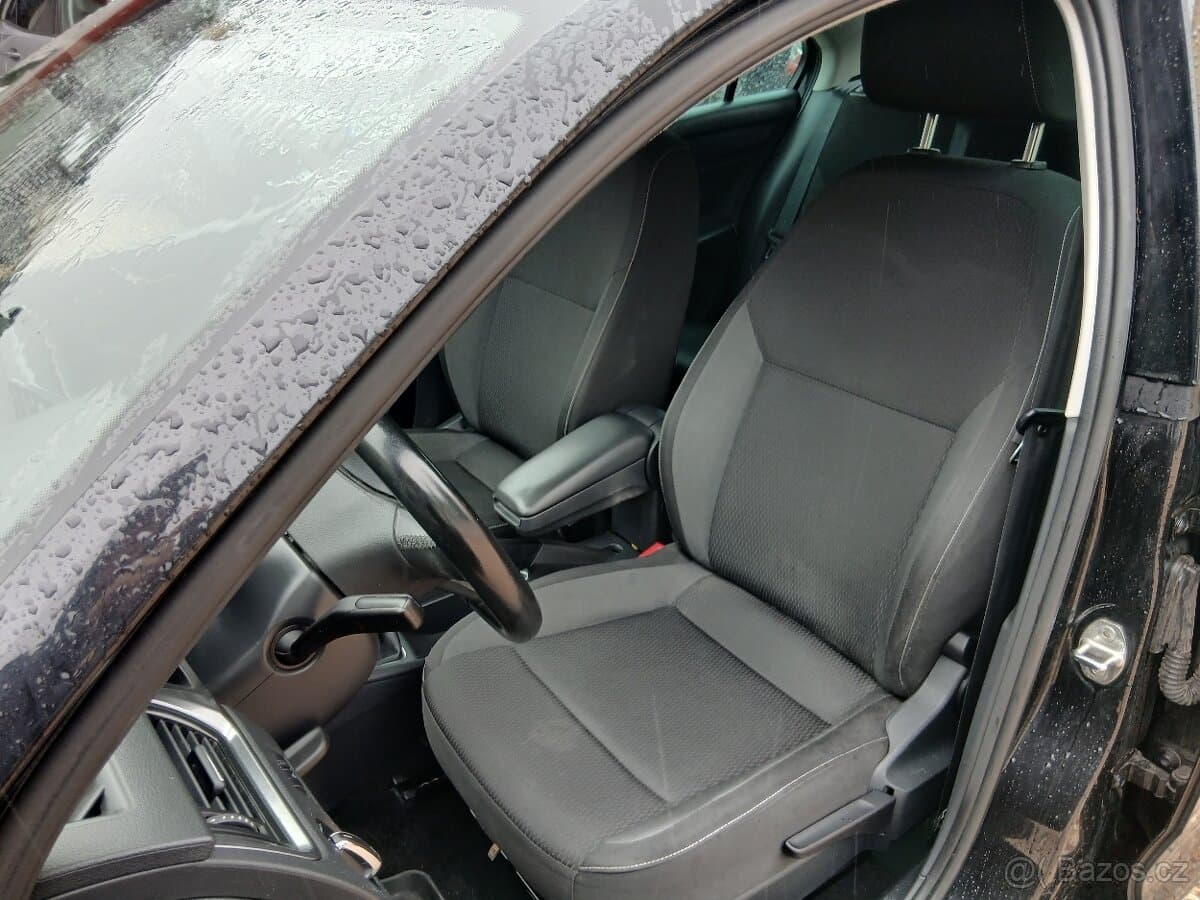 2015 Škoda RAPID - 13