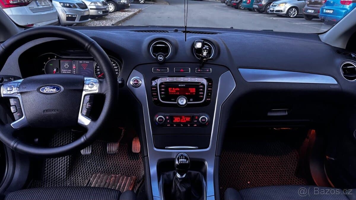 2011 Ford MONDEO - 13