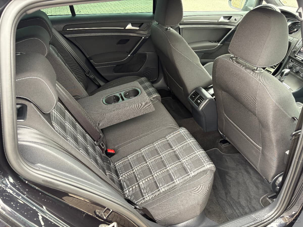 Volkswagen GOLF - 13
