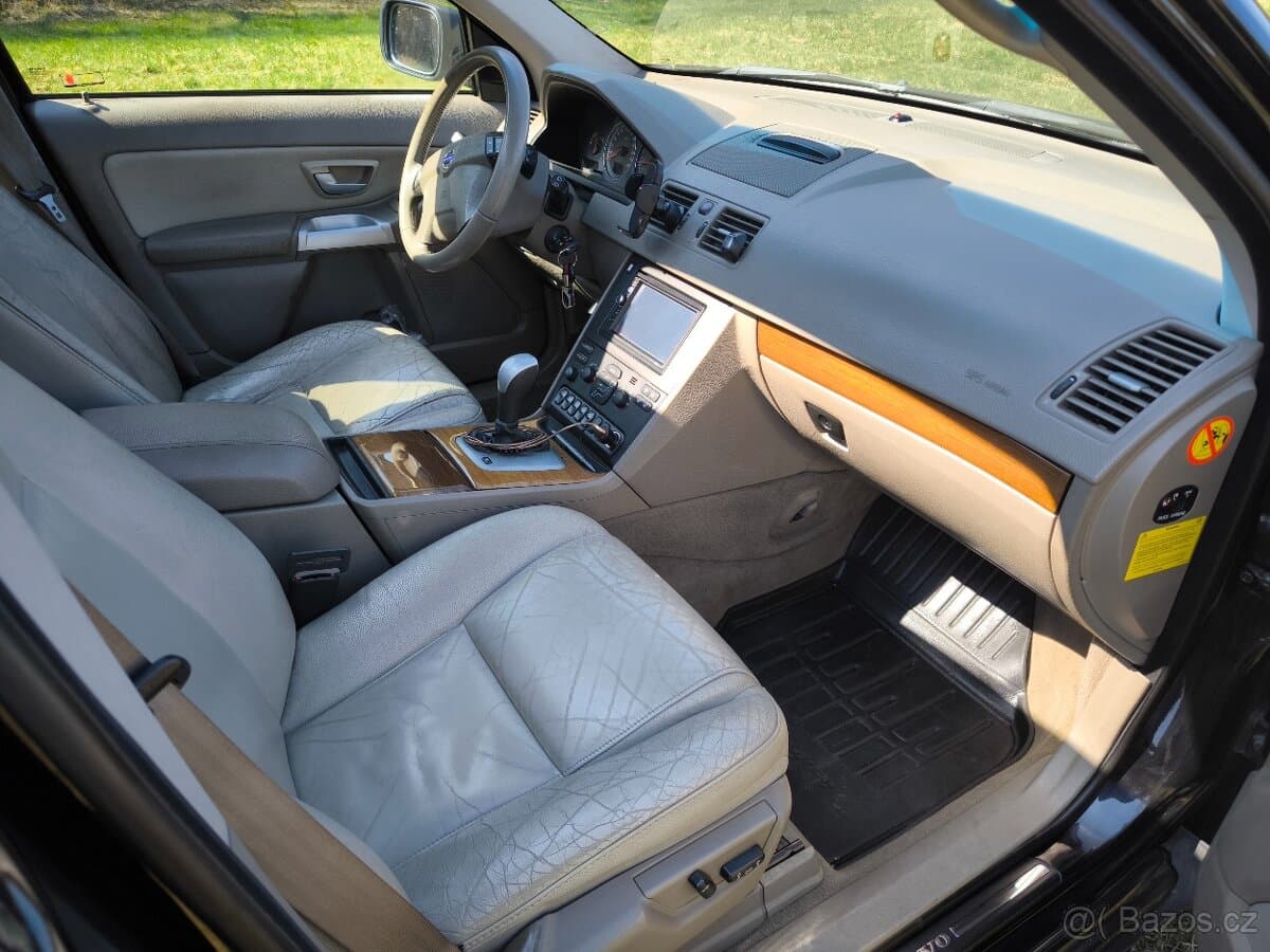 Volvo XC90 - 13