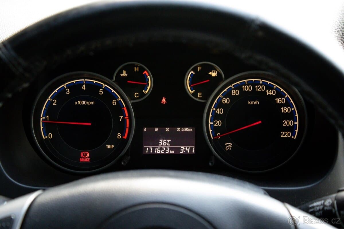 2011 Suzuki SX4 - 13