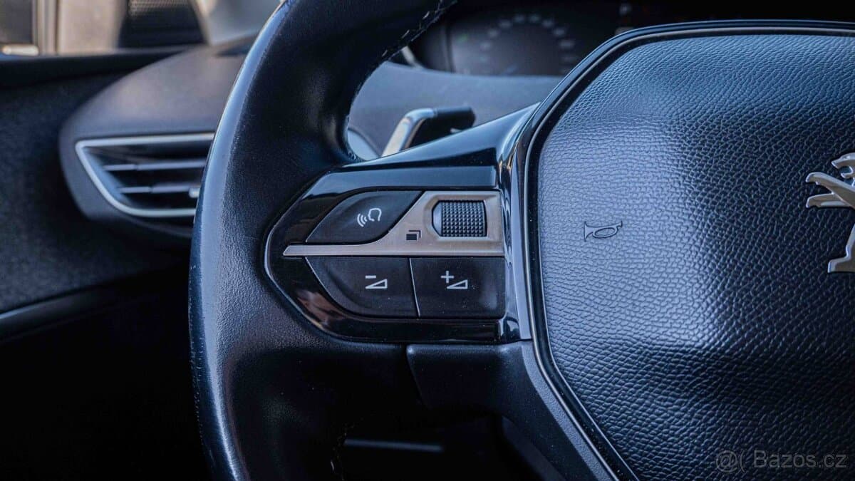 2018 Peugeot 3008 - 13