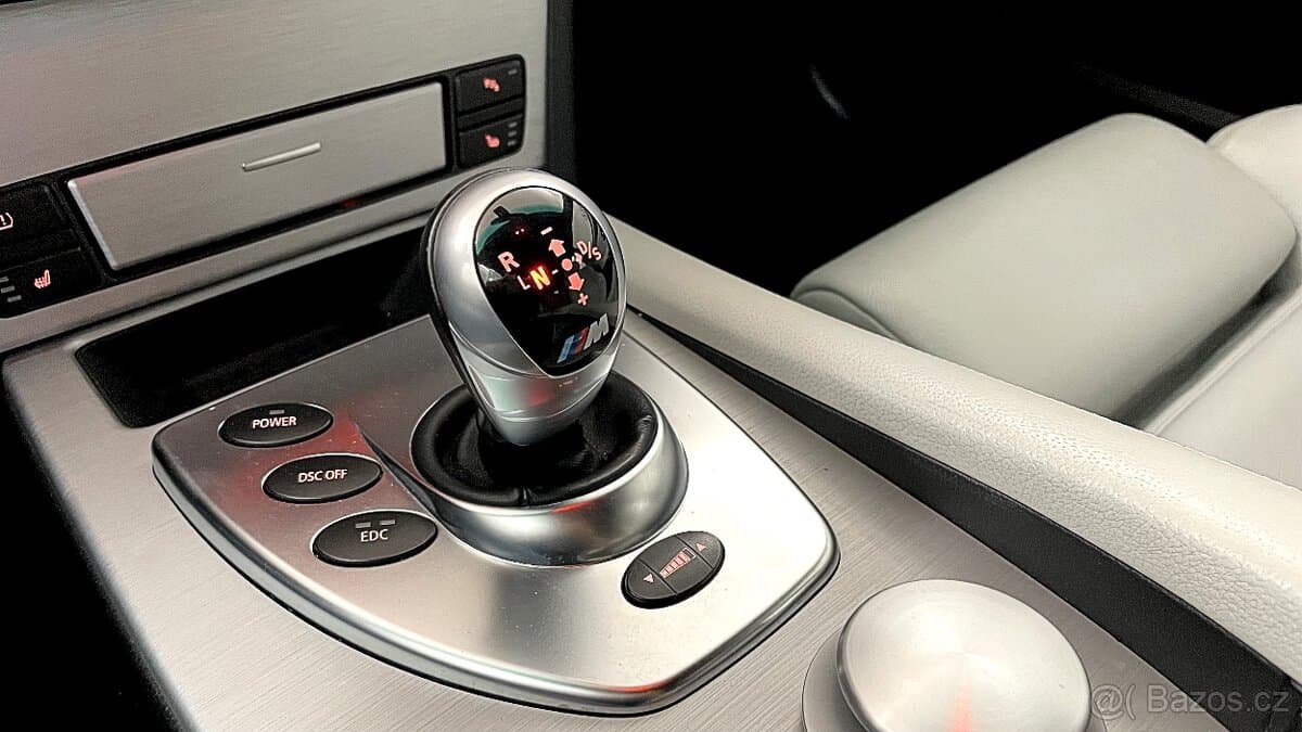 2007 BMW M5 - 13