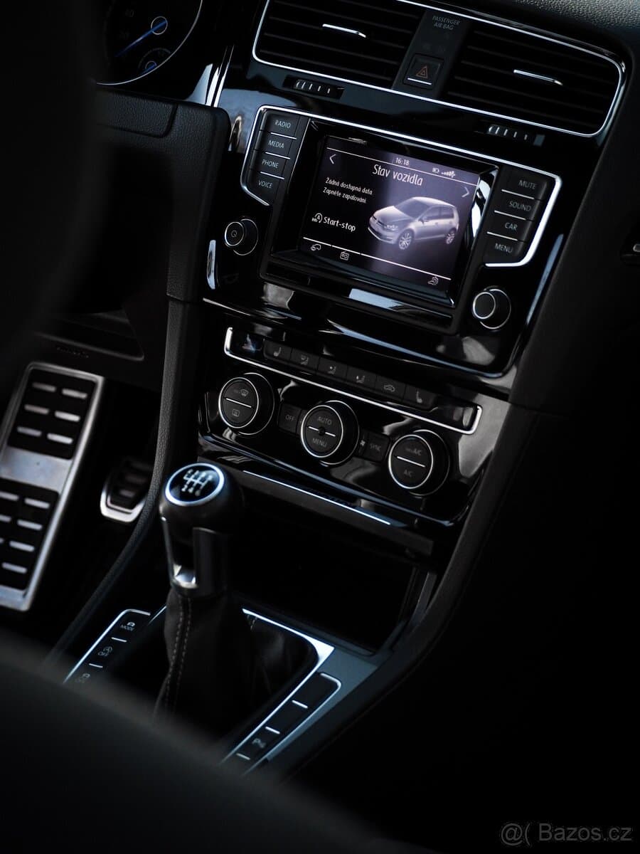 Volkswagen GOLF - 13