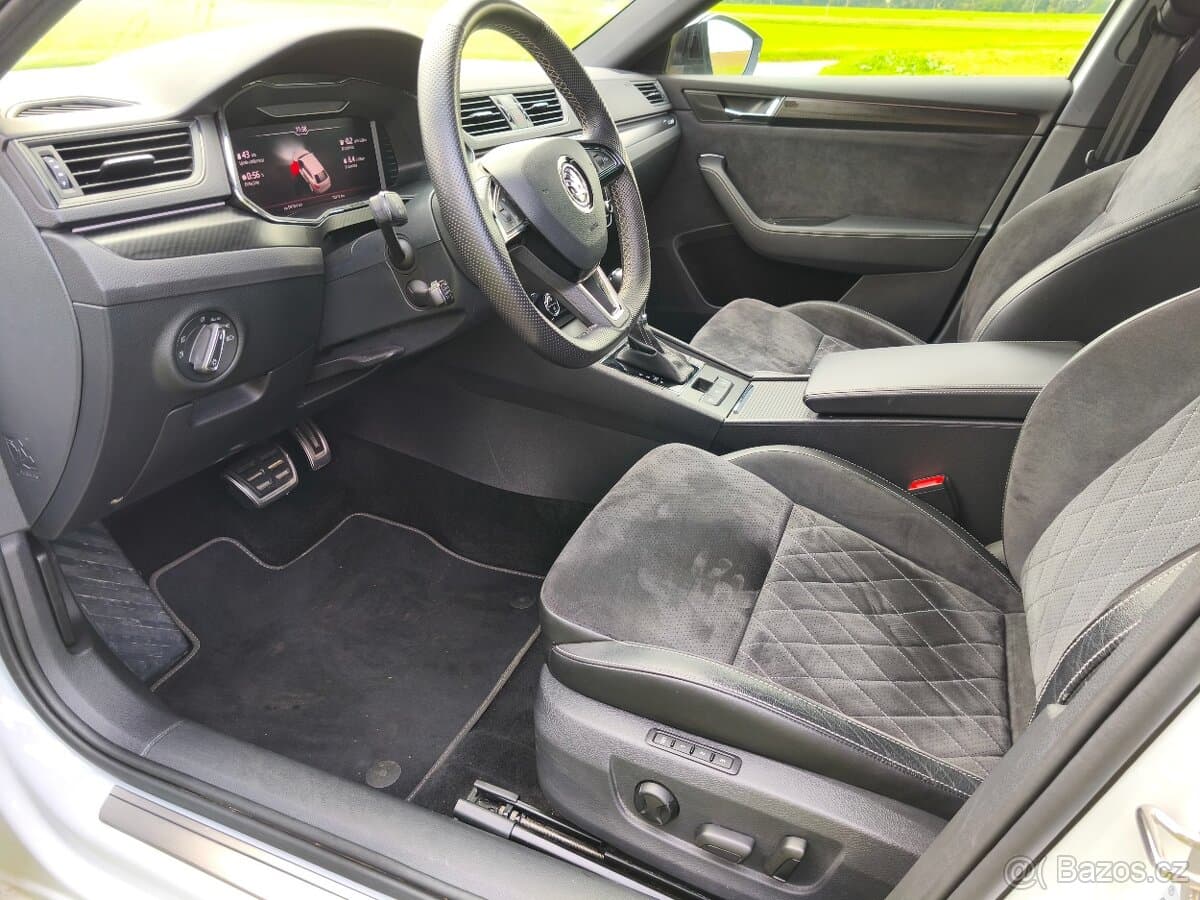2020 Škoda SUPERB - 13
