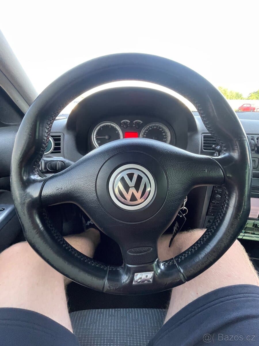 Volkswagen BORA - 13