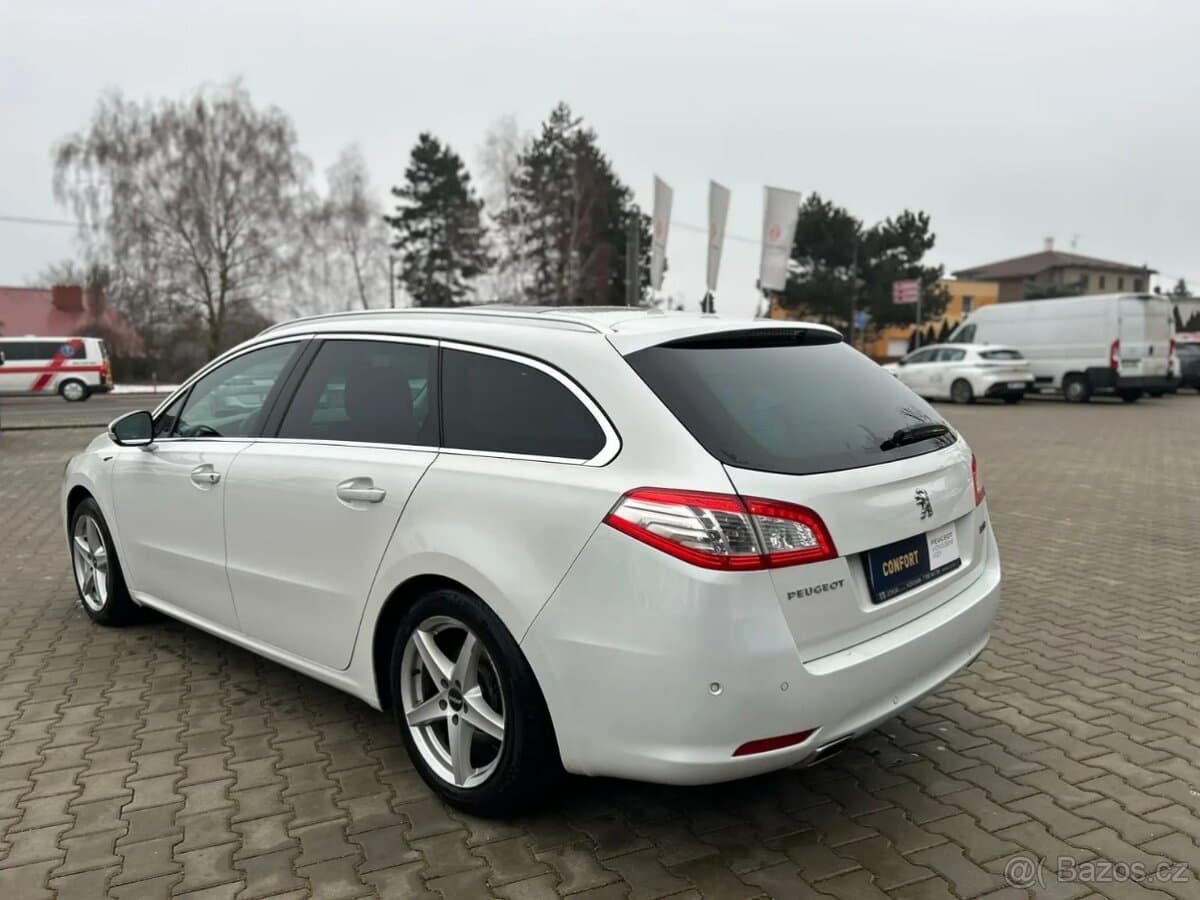 2015 Peugeot 508 - 13