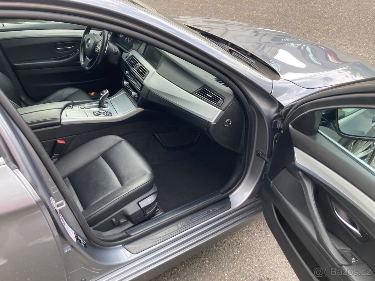 2012 BMW 5-SERIES - 13