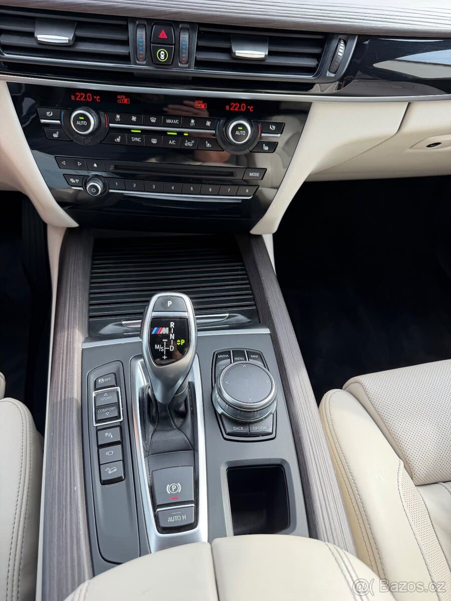 2017 BMW M5 - 13