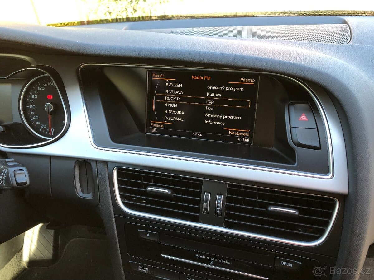 2015 Audi A4 - 13